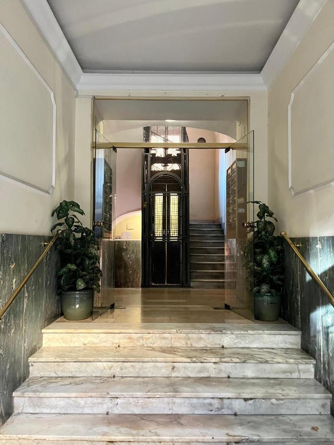 Domus Aeterna - Re Di Roma Hotel ภายนอก รูปภาพ