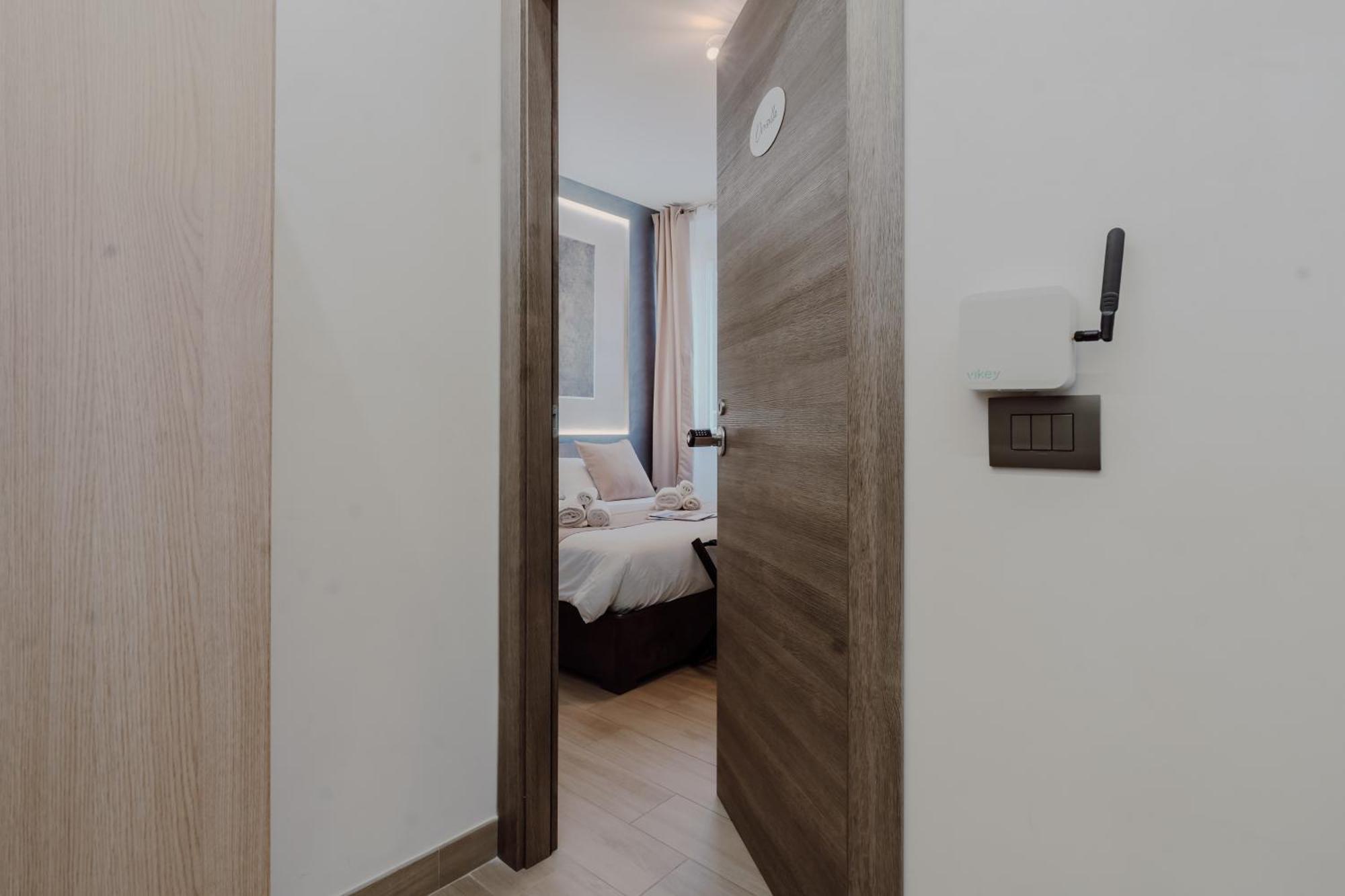 Domus Aeterna - Re Di Roma Hotel ภายนอก รูปภาพ