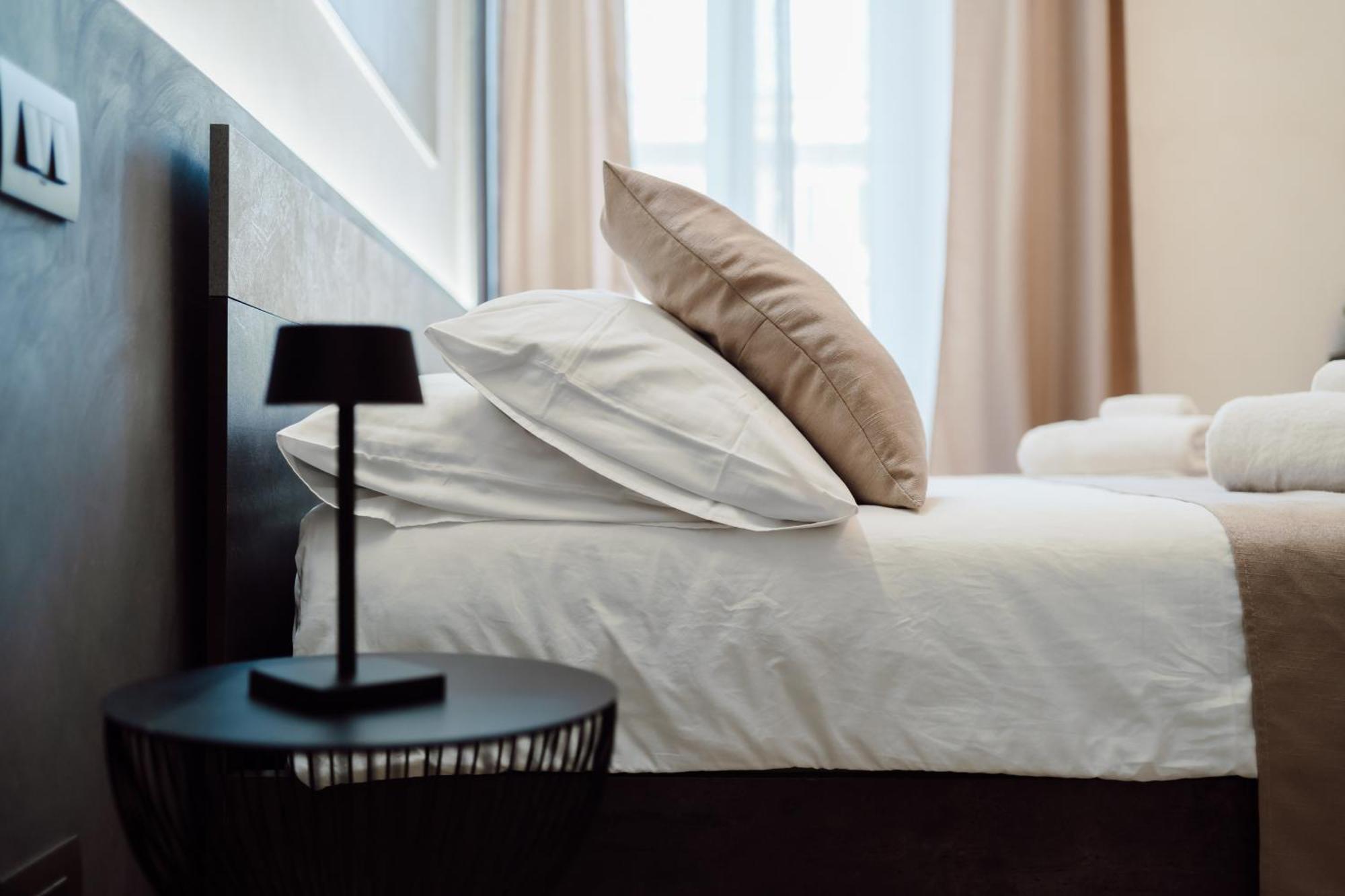 Domus Aeterna - Re Di Roma Hotel ภายนอก รูปภาพ