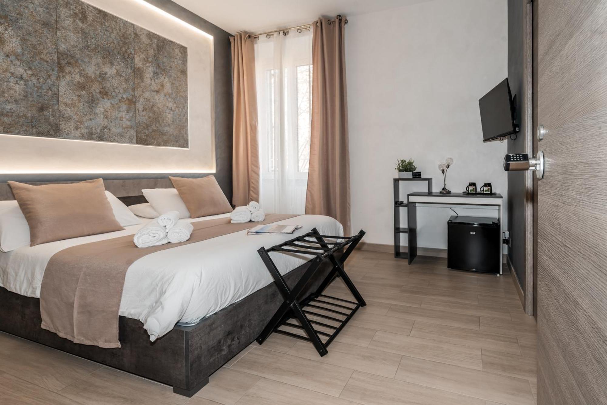 Domus Aeterna - Re Di Roma Hotel ภายนอก รูปภาพ
