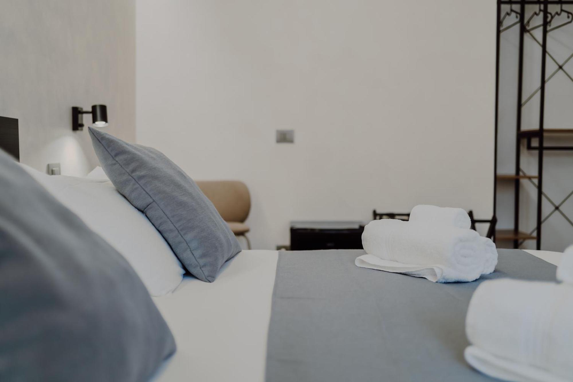 Domus Aeterna - Re Di Roma Hotel ภายนอก รูปภาพ