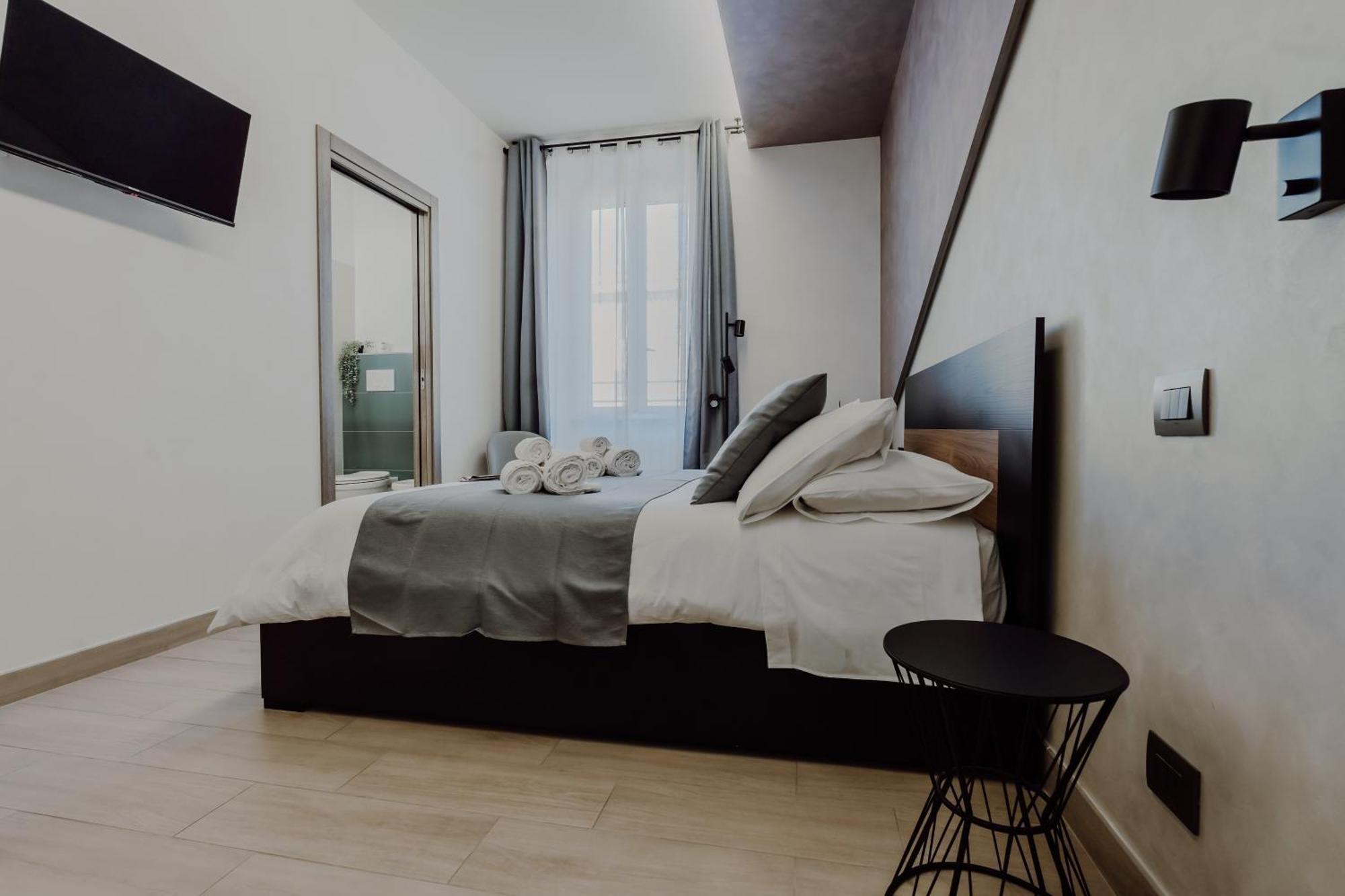 Domus Aeterna - Re Di Roma Hotel ภายนอก รูปภาพ