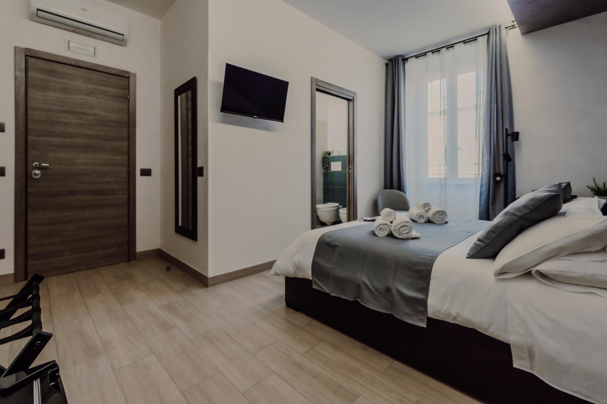 Domus Aeterna - Re Di Roma Hotel ภายนอก รูปภาพ