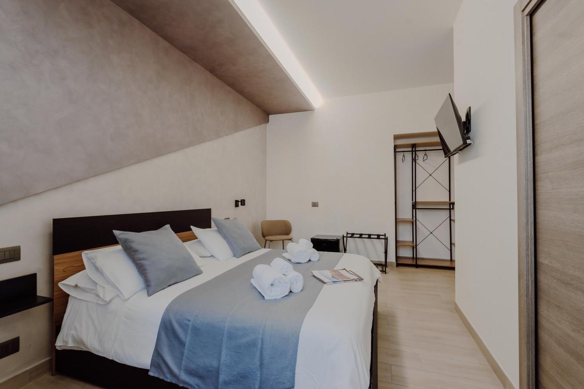 Domus Aeterna - Re Di Roma Hotel ภายนอก รูปภาพ